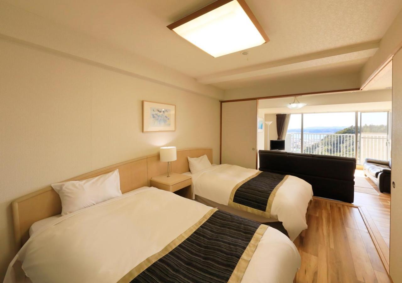 Katsuura Hilltop Hotel & Residence Bagian luar foto
