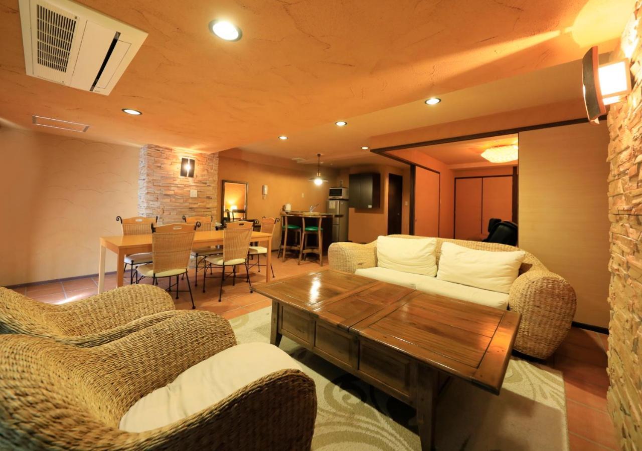 Katsuura Hilltop Hotel & Residence Bagian luar foto